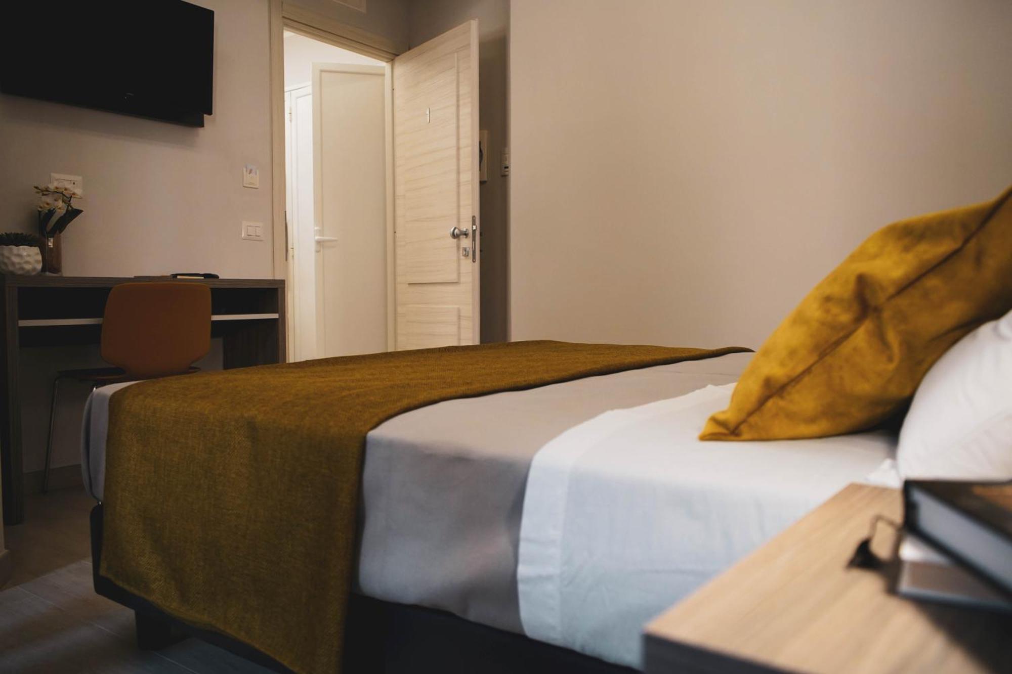 Yeasy Smart Rooms Cefalù Δωμάτιο φωτογραφία