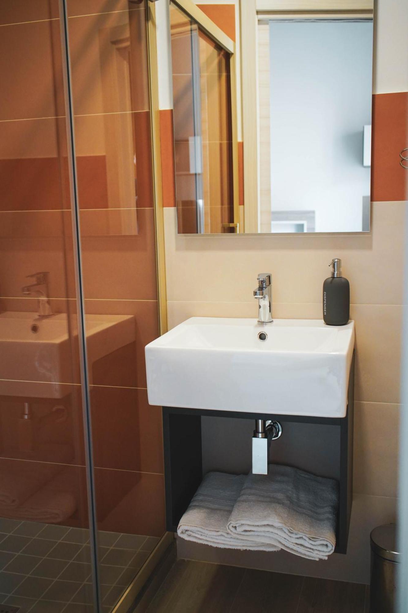 Yeasy Smart Rooms Cefalù Δωμάτιο φωτογραφία
